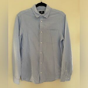 Light sky blue casual button down cotton shirt size small
